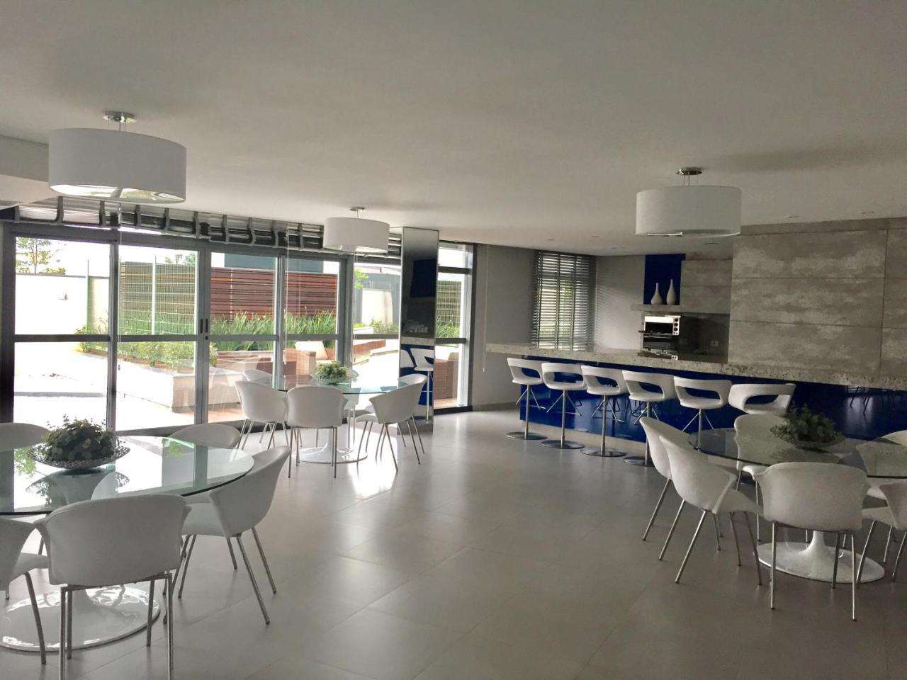 Estudio Moderno Com Linda Vista Para A Serra Курітіба Екстер'єр фото